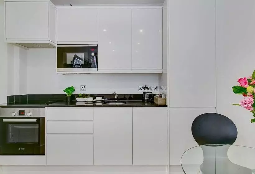 Nell Gwynn Chelsea Accommodation