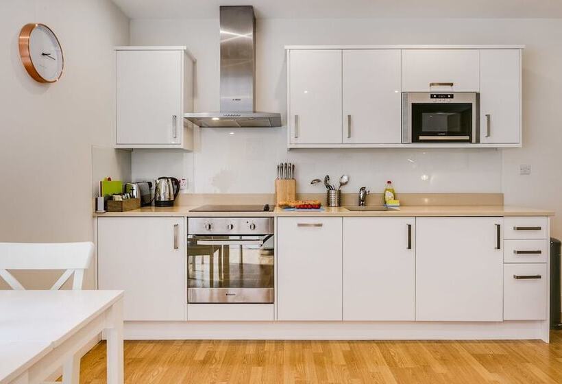 Nell Gwynn Chelsea Accommodation