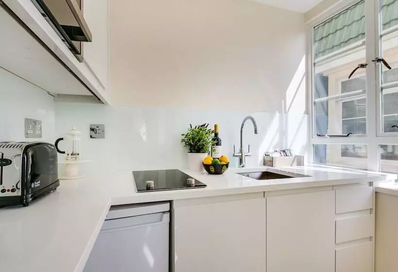 Nell Gwynn Chelsea Accommodation