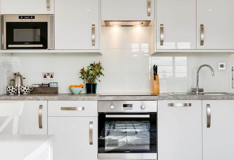 Nell Gwynn Chelsea Accommodation