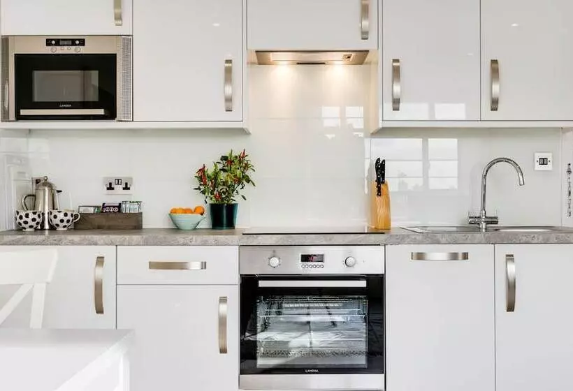 Nell Gwynn Chelsea Accommodation