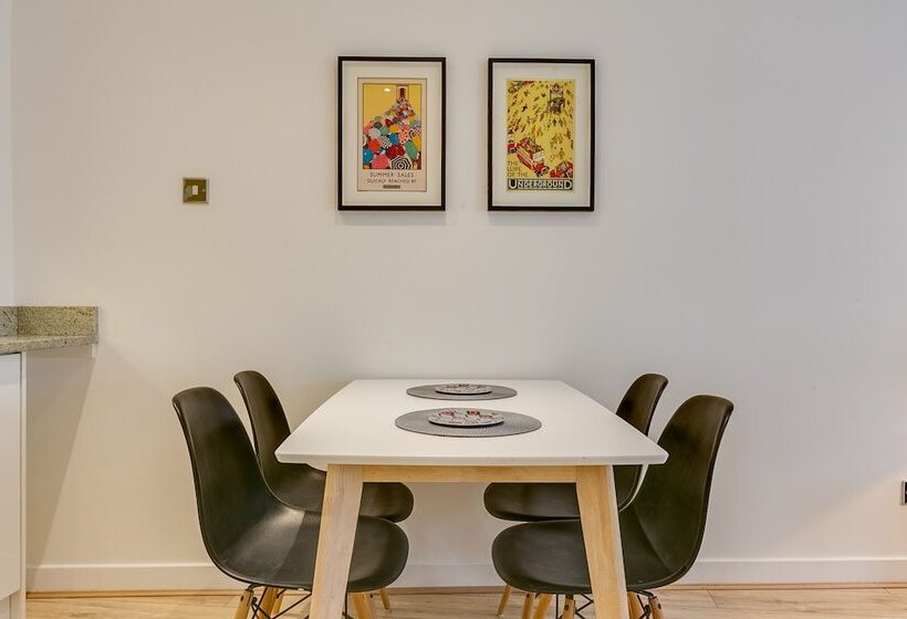 Nell Gwynn Chelsea Accommodation