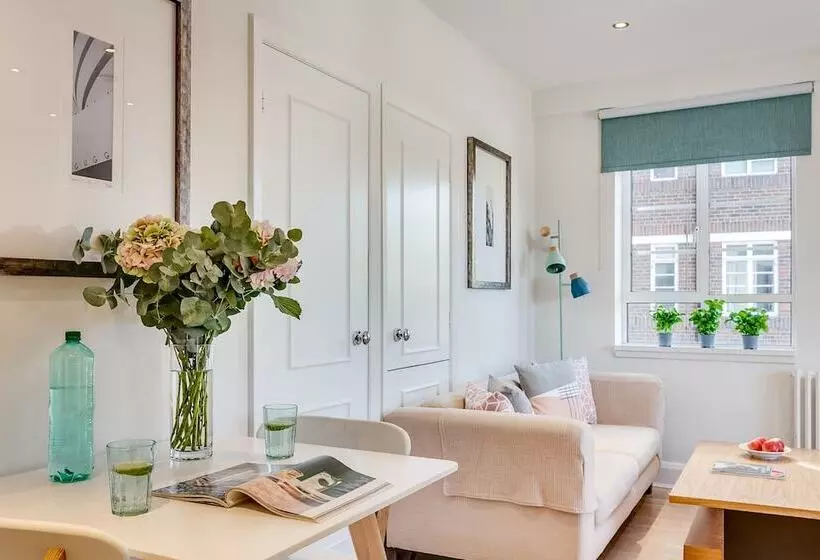 Nell Gwynn Chelsea Accommodation