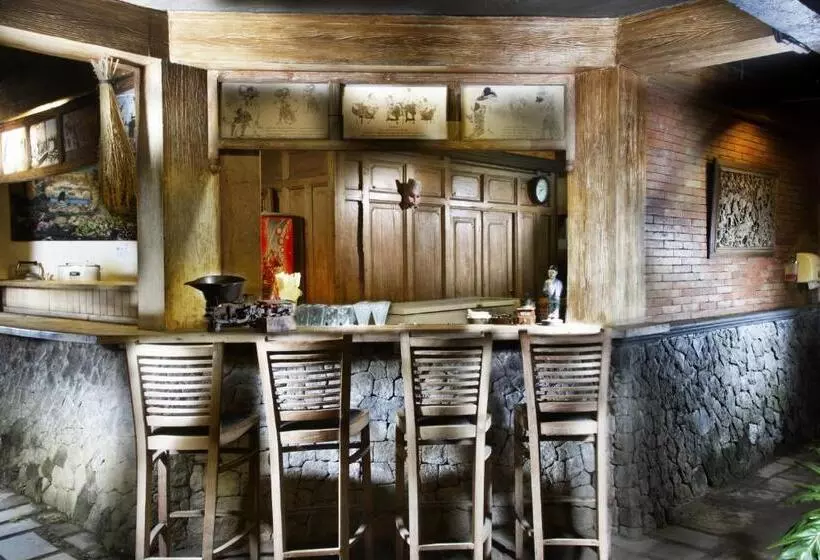 Omah Sinten Heritage Hotel & Resto