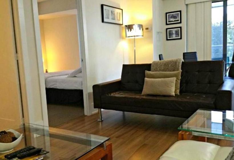 Pelicanstay In Downtown Toronto