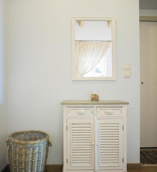 Pensione Tsagarada House