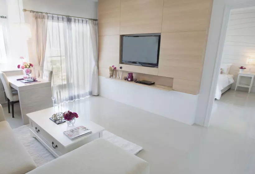 Evergreen Pattaya Serviced Residences