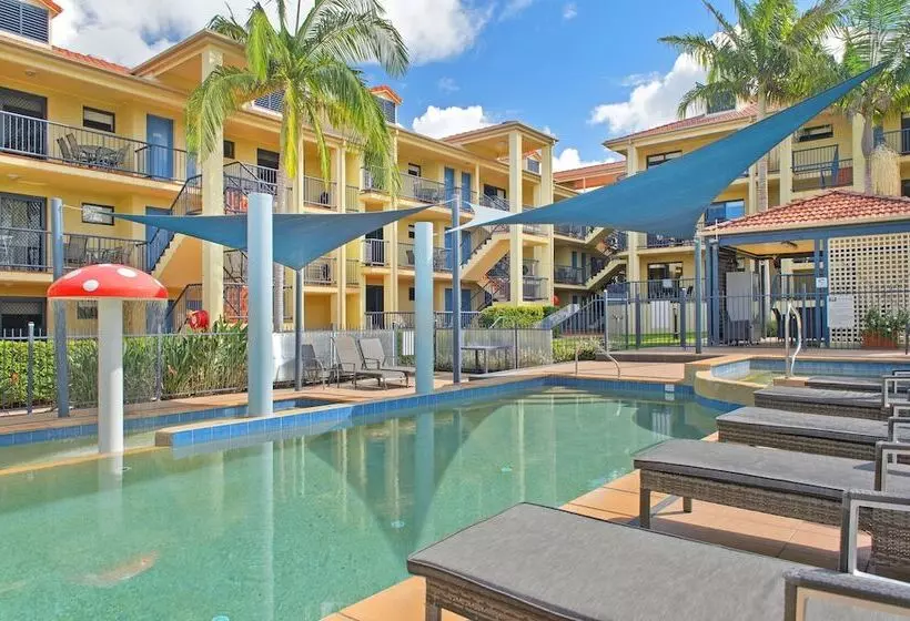 South Pacific Apartments Port Macquarie