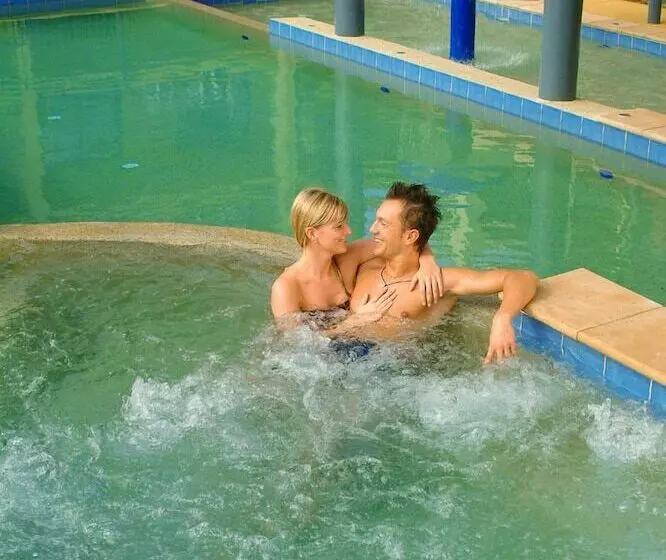 South Pacific Apartments Port Macquarie