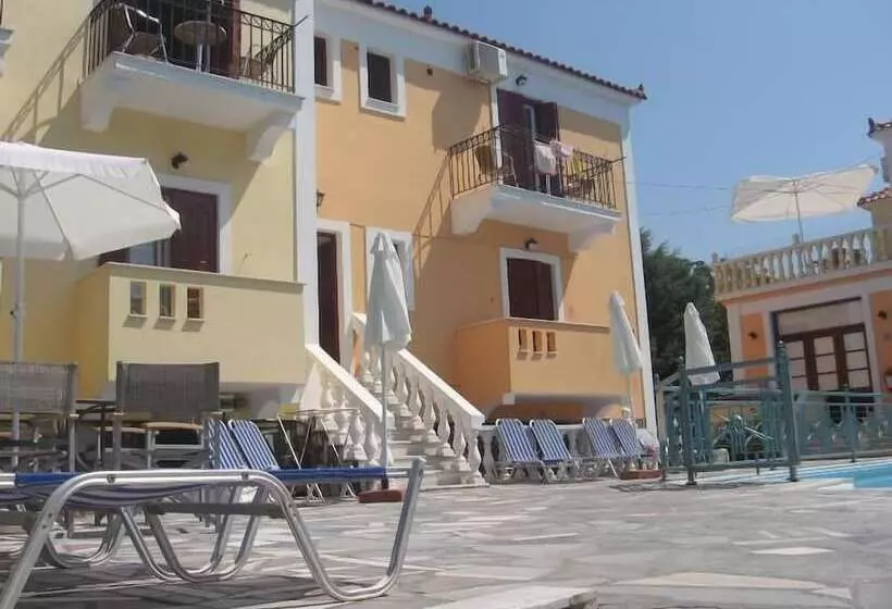 Stella Apartments & Studios