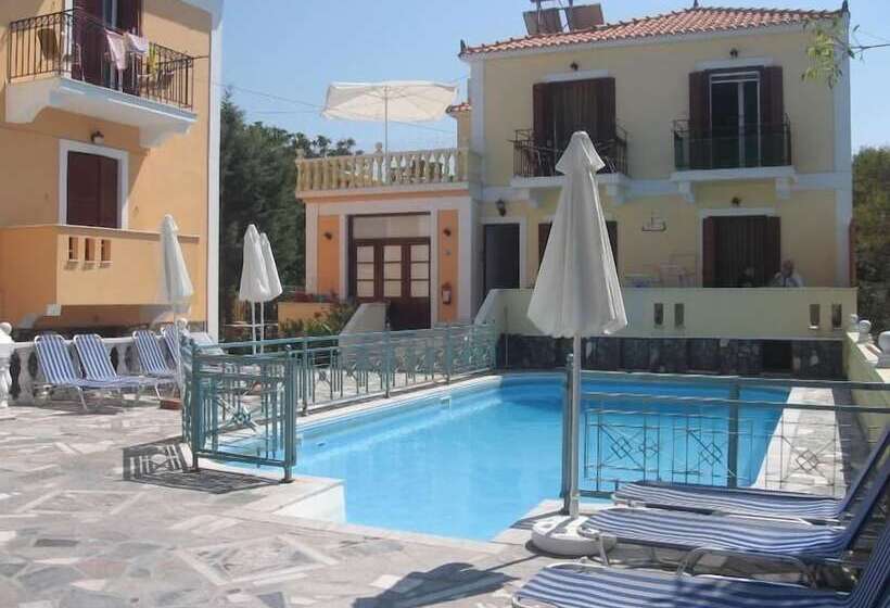 Stella Apartments & Studios