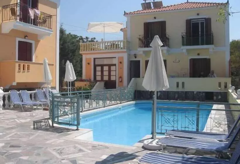 Stella Apartments & Studios