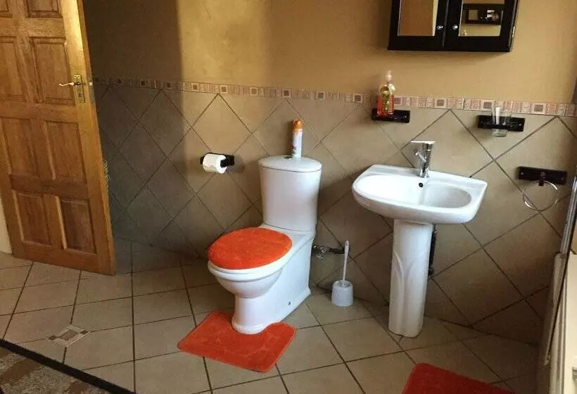 تختخواب و صبحانه Eagle Crest Executive Lodge