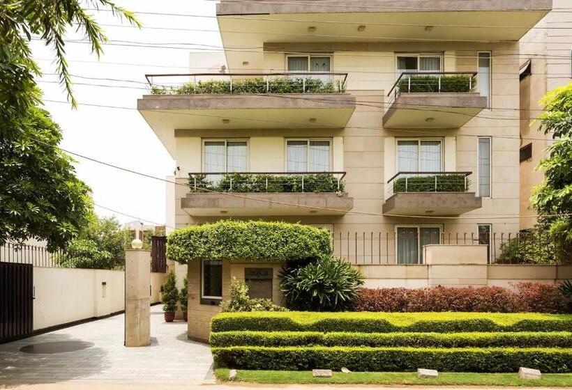 مبيت وإفطار Perch Service Apartment Sector 40