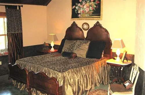 Cats Meow Bed & Breakfast