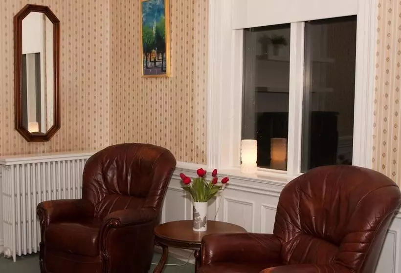 Centerspot Apartments