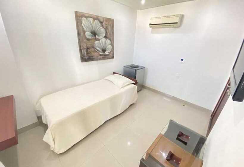 בית מלון כפרי Atlantic Garden