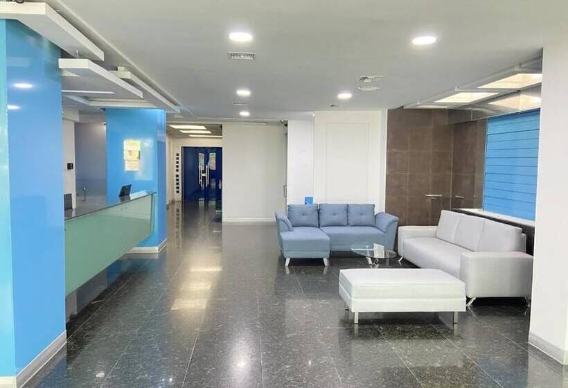 בית מלון כפרי Atlantic Garden