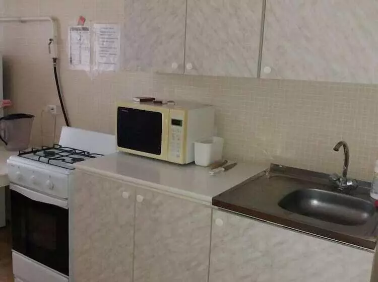 호텔 City Hostel Na Blyukhera 24