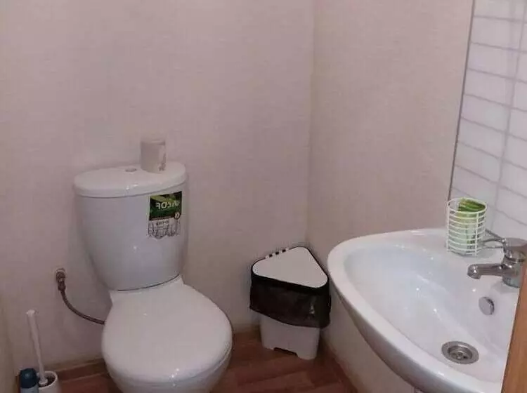 호텔 City Hostel Na Blyukhera 24