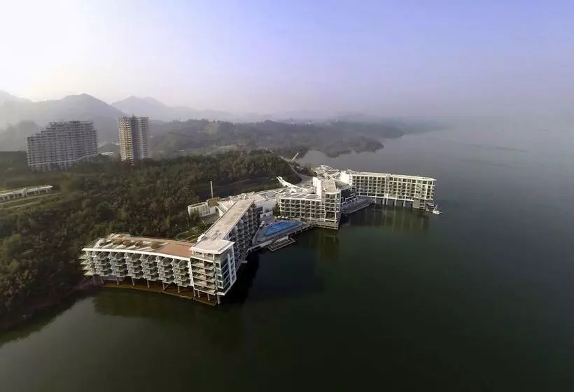 Szálloda Crowne Plaza Huangshan Taiping Lake, An Ihg