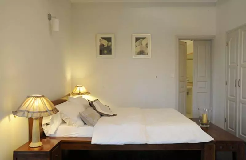 هتل Domaine Des Pierres