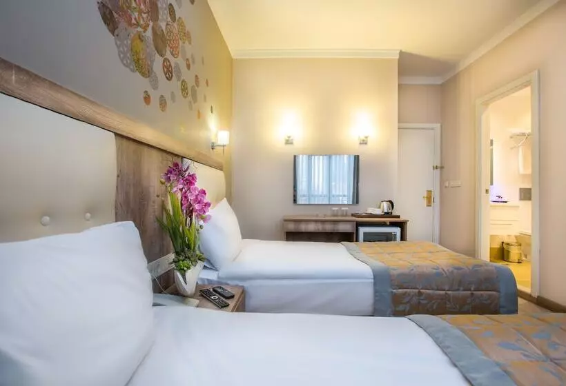 Fatih Hotel Corner