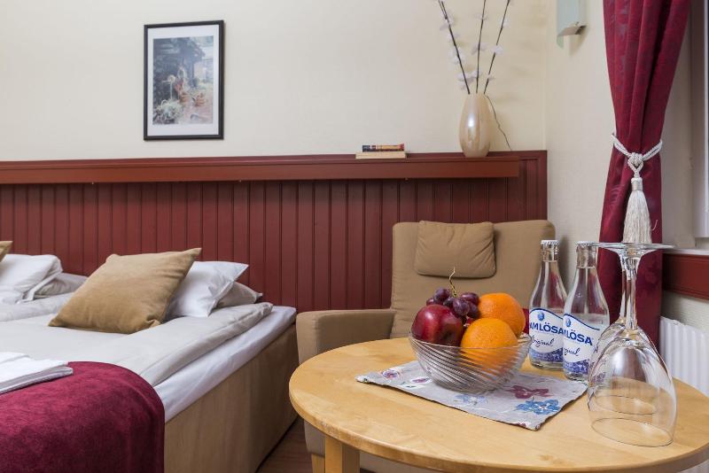 בית מלון כפרי First Camp Moraparken