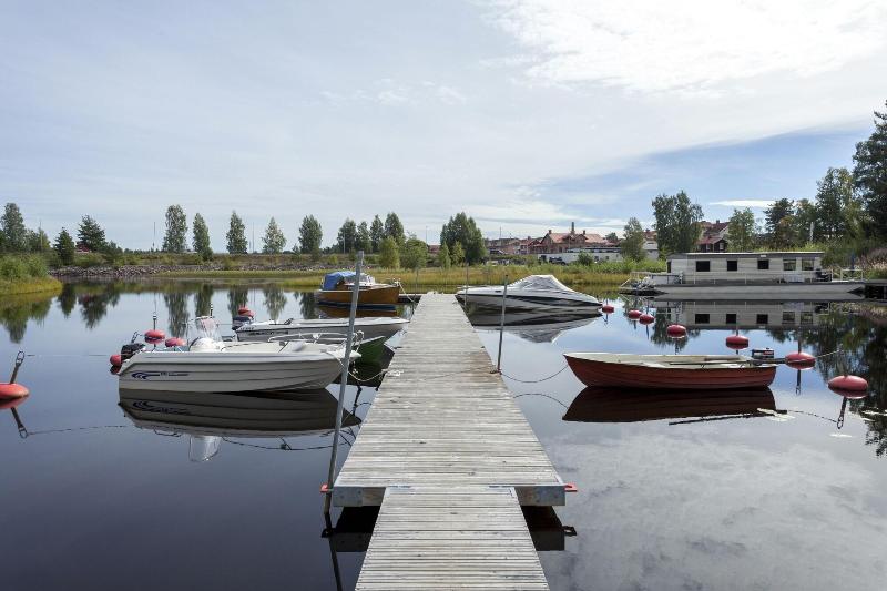 בית מלון כפרי First Camp Moraparken