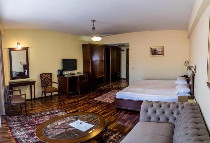 בית מלון כפרי The Elite Oradea S Legendary