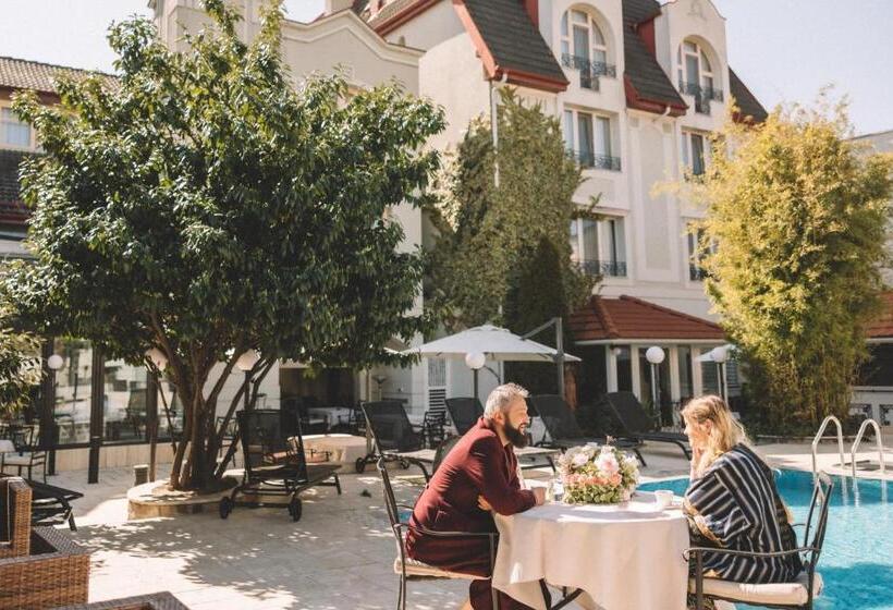 בית מלון כפרי The Elite Oradea S Legendary