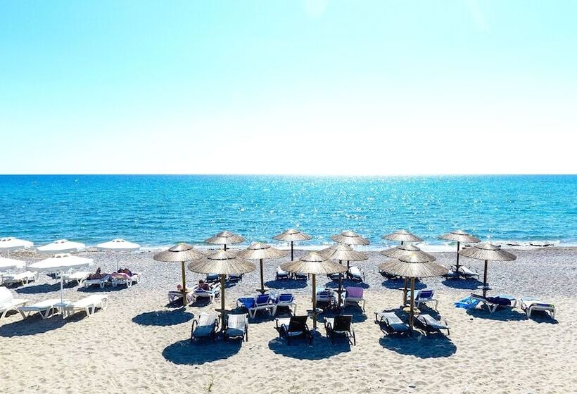 Katikies Studios & Apartments