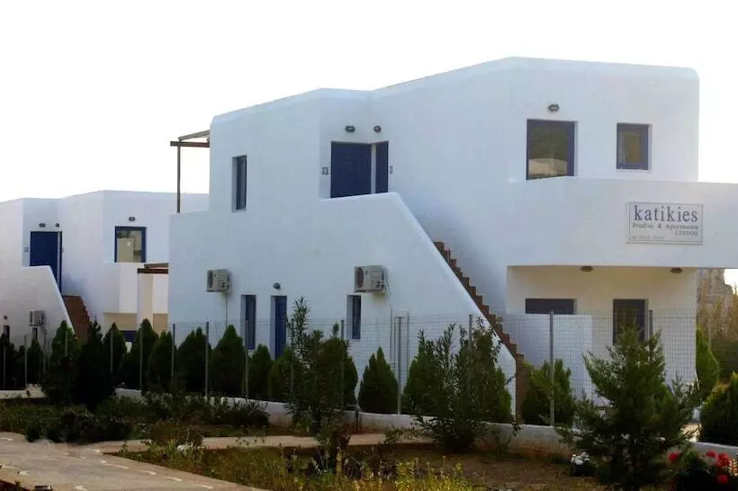 Katikies Studios & Apartments