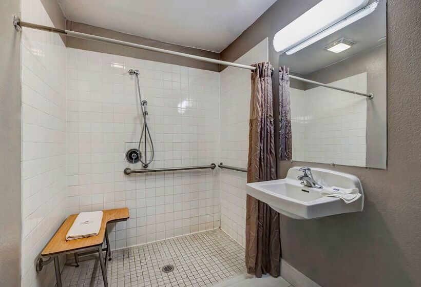 Motel 6 Denton, Tx  Unt