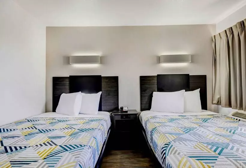 Motel 6 Denton, Tx  Unt