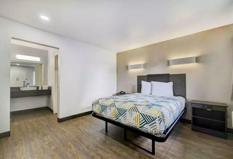 Motel 6 Denton, Tx  Unt