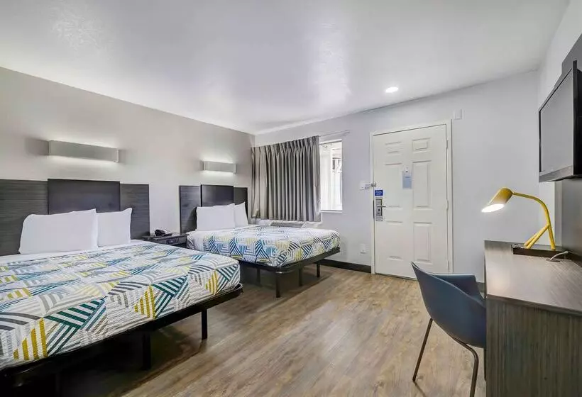 Motel 6 Denton, Tx  Unt