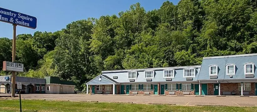 모텔 Country Squire Inn And Suites