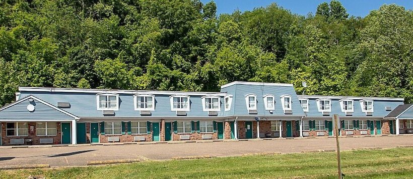 汽车旅馆  Country Squire Inn And Suites