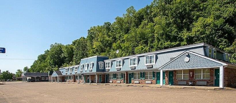 汽车旅馆  Country Squire Inn And Suites