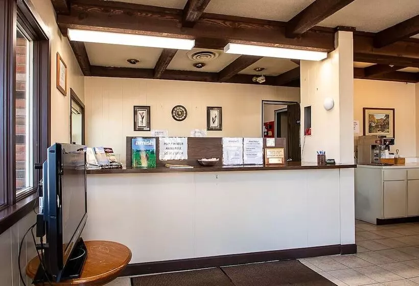 모텔 Country Squire Inn And Suites