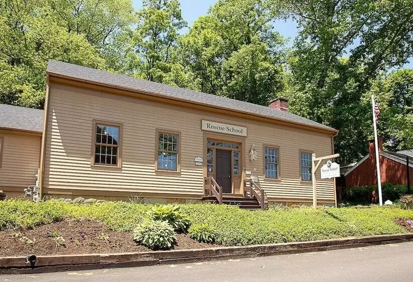 모텔 Country Squire Inn And Suites