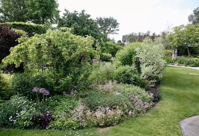 بنسيون Ashfield House