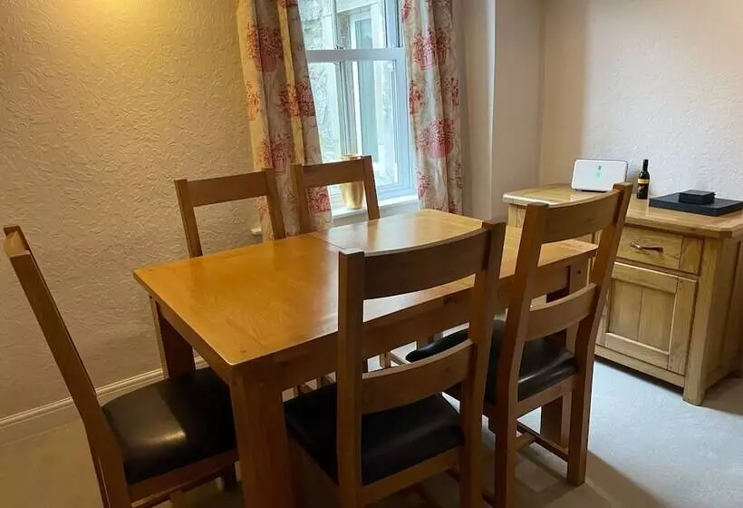 بنسيون Ashfield House