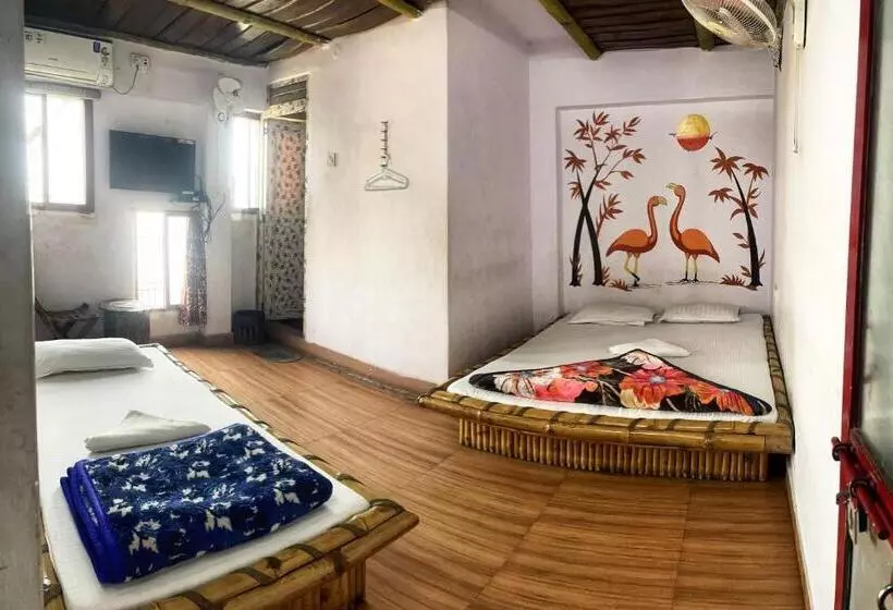 ペンション Shri Guest House