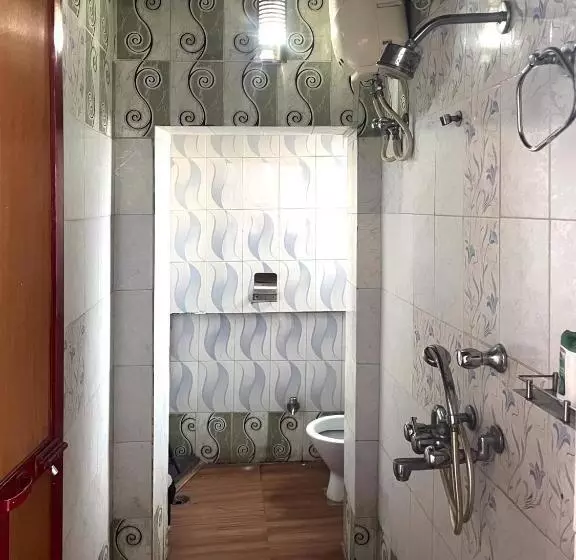 ペンション Shri Guest House