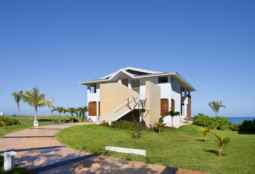 استراحتگاه Playa Vista Azul