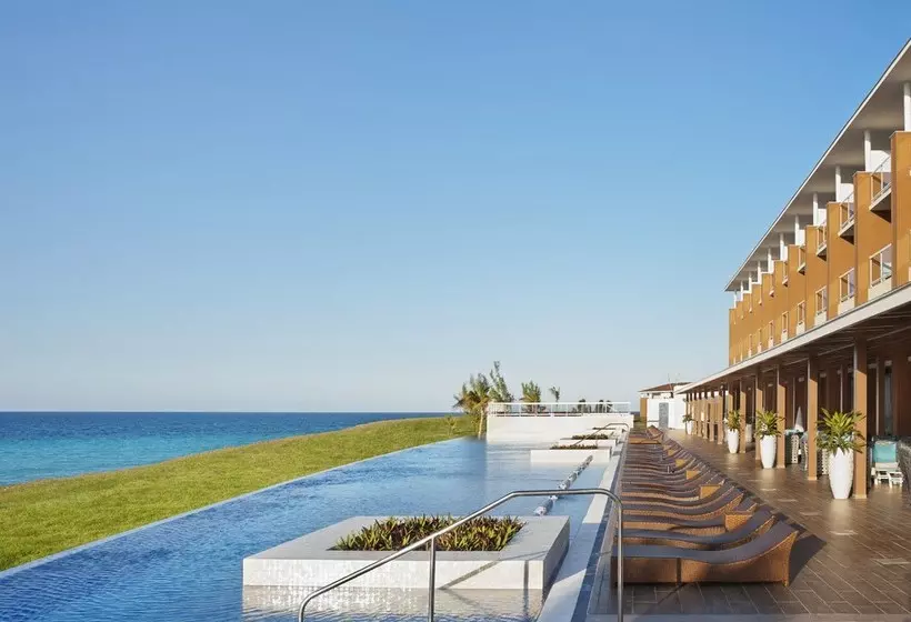 استراحتگاه Playa Vista Azul