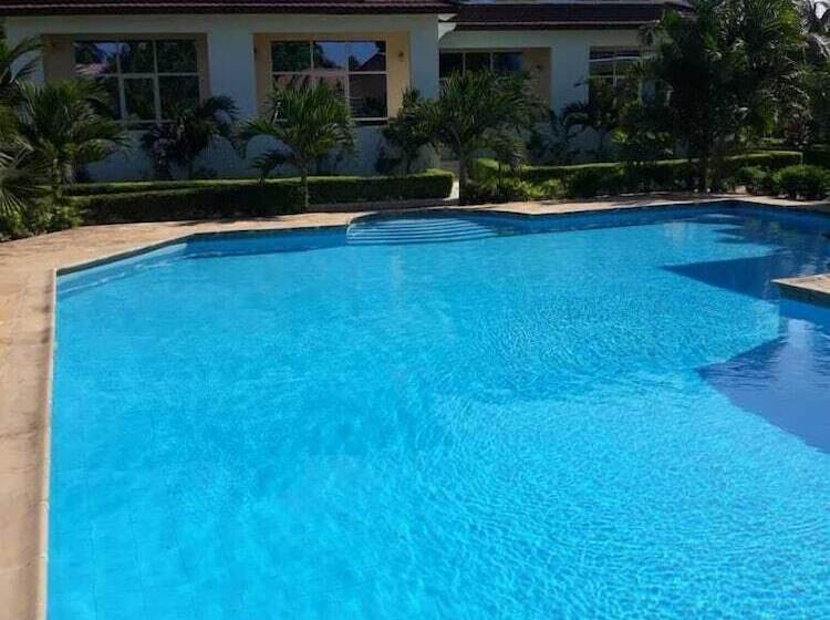 בית מלון כפרי Green Turaco