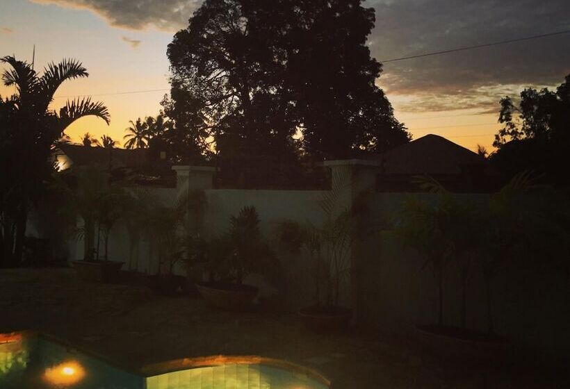 בית מלון כפרי Green Turaco